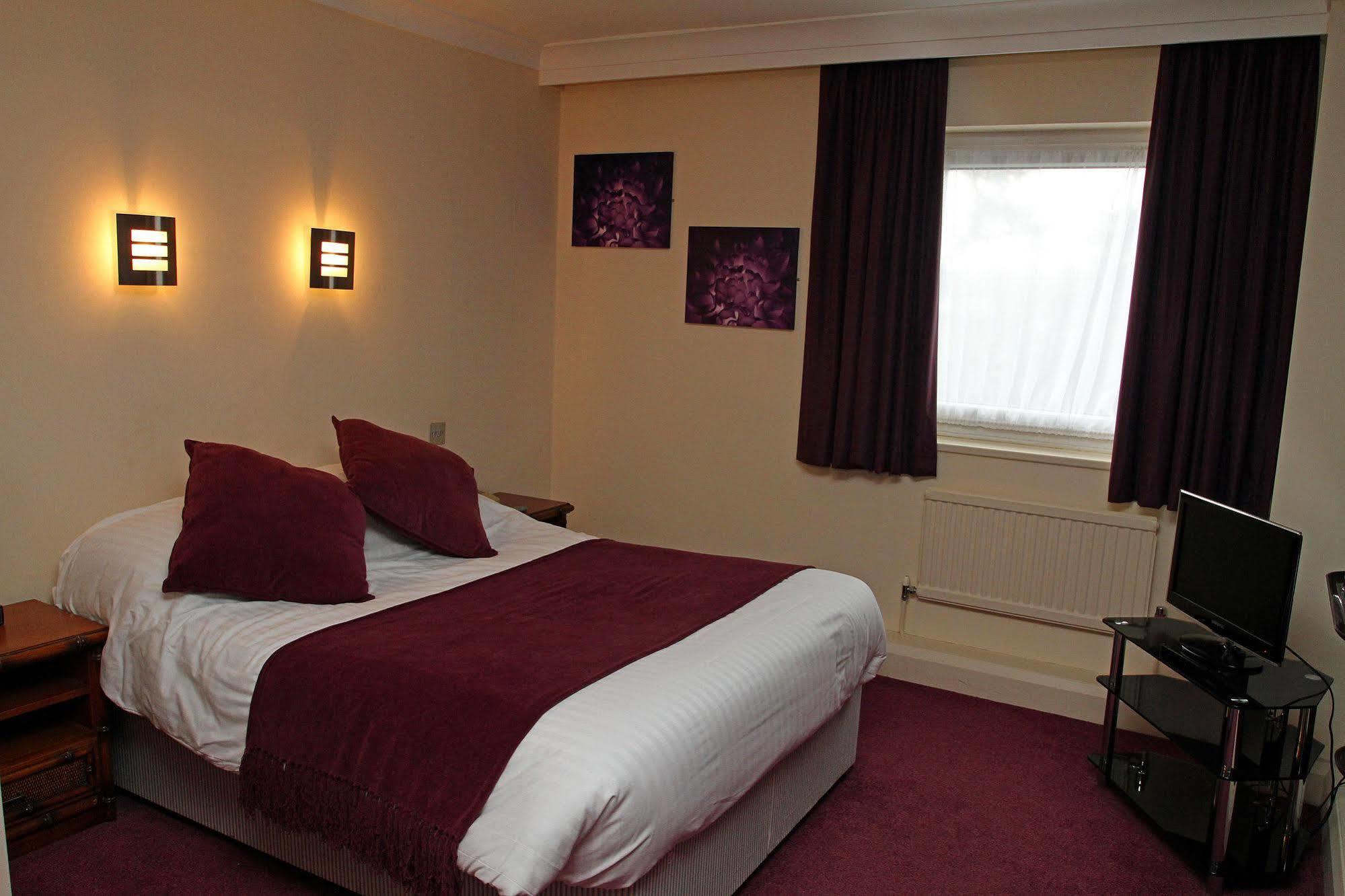 The Orwell Hotel Felixstowe Esterno foto