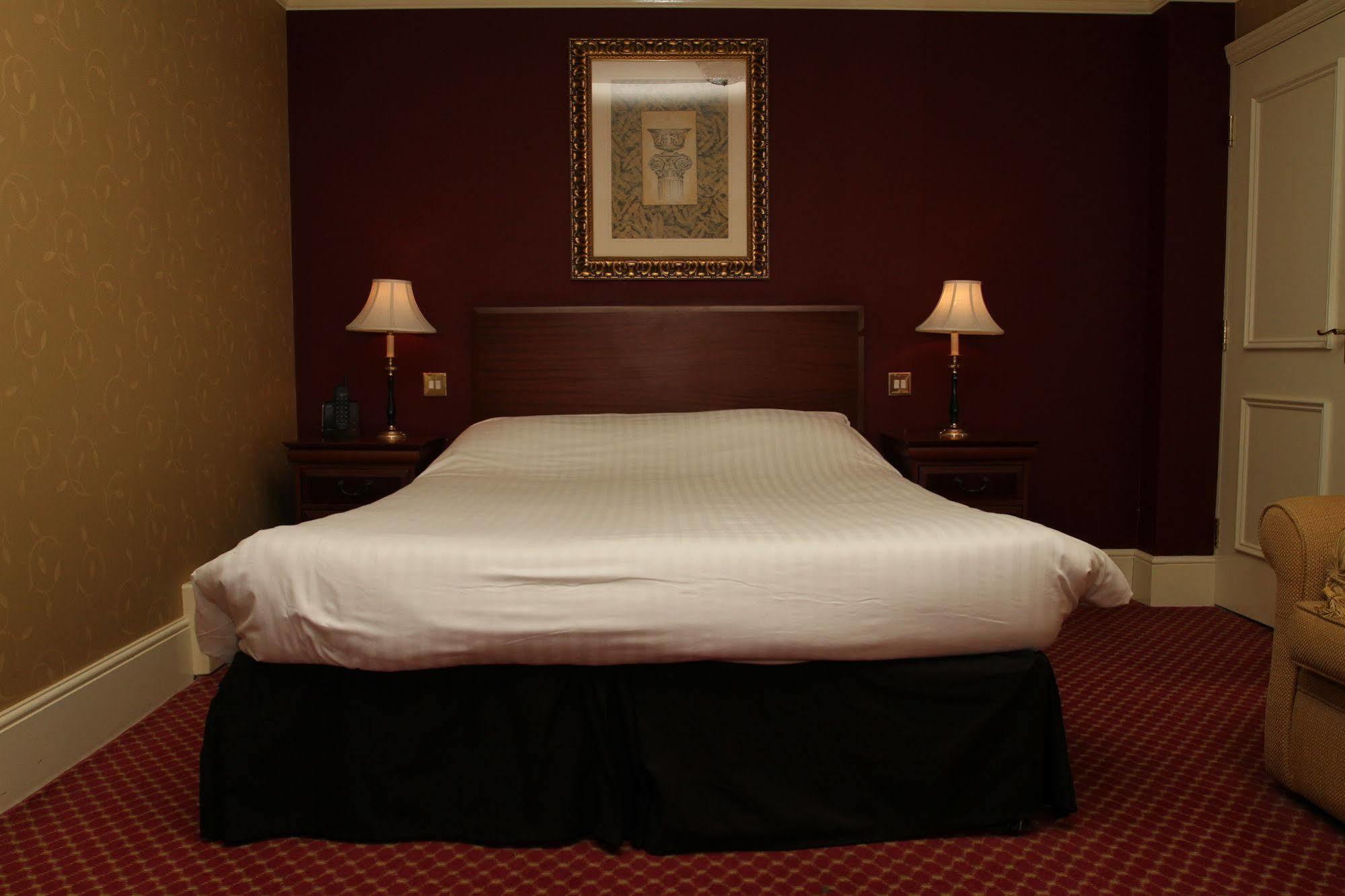 The Orwell Hotel Felixstowe Esterno foto